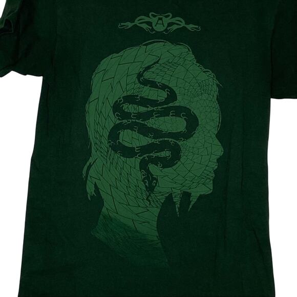 Fantastic Beasts The Crimes Of Grindelwald Short Sleeve Shirt Size Small - Picture 2 of 4